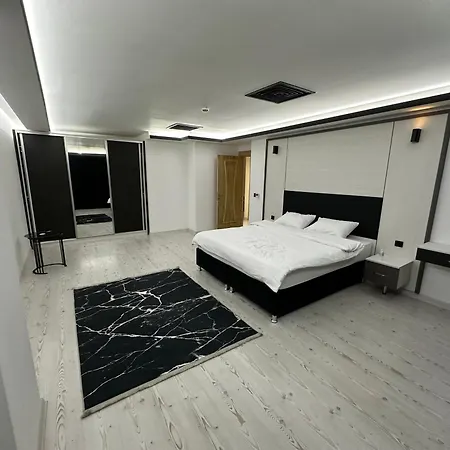 Hotel Kt &