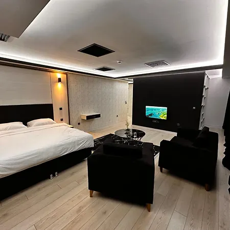 Kt & Hotel