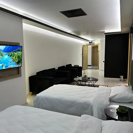 Hotel Kt &